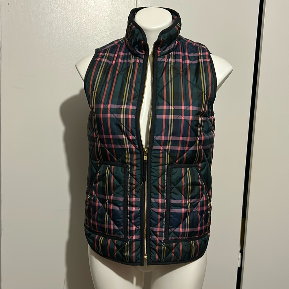 J. Crew quilted excursion green navy pink tartan plaid quilted puffer  vest